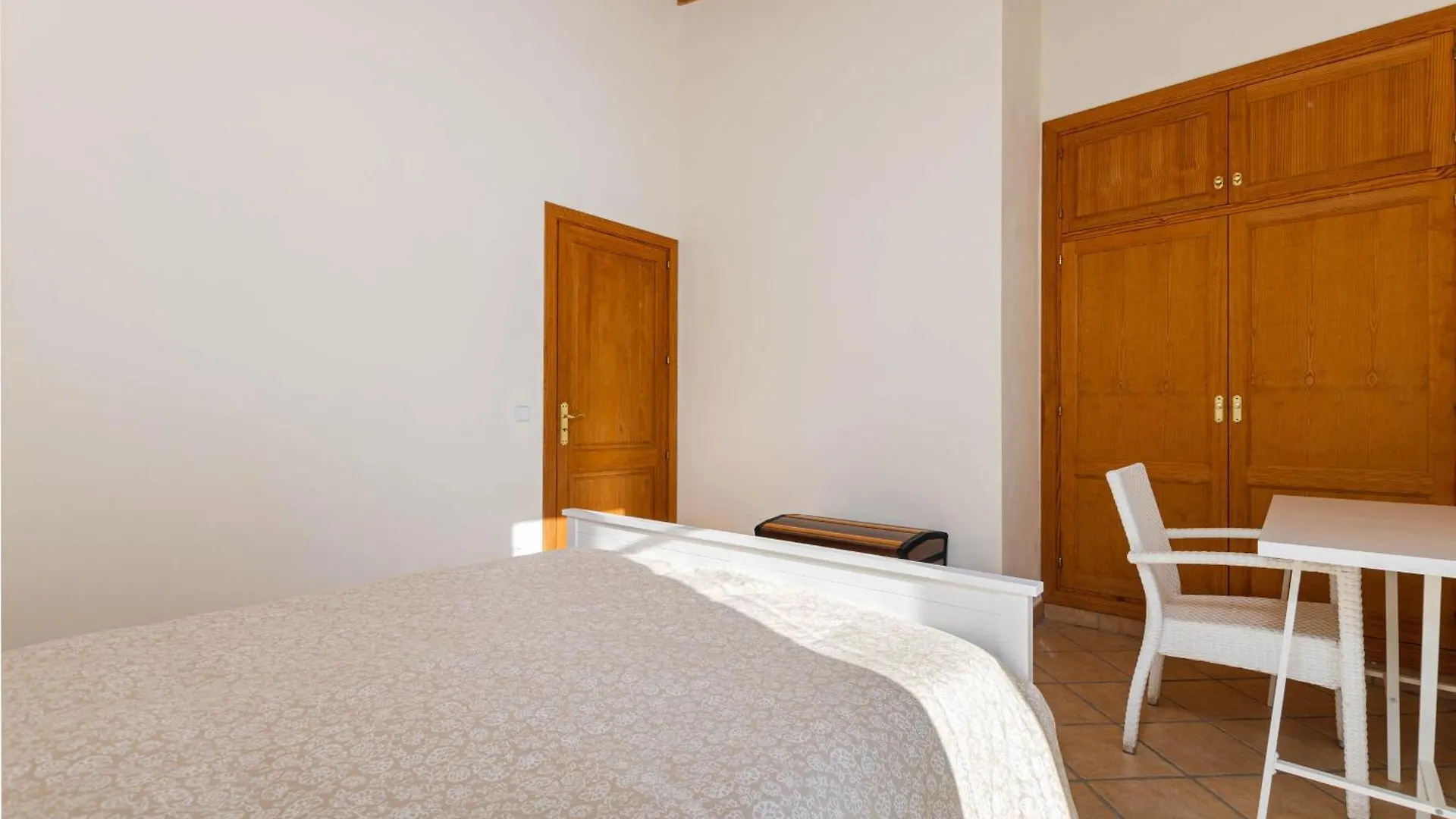 Yourhouse Son Tey Villa シネウ スペイン