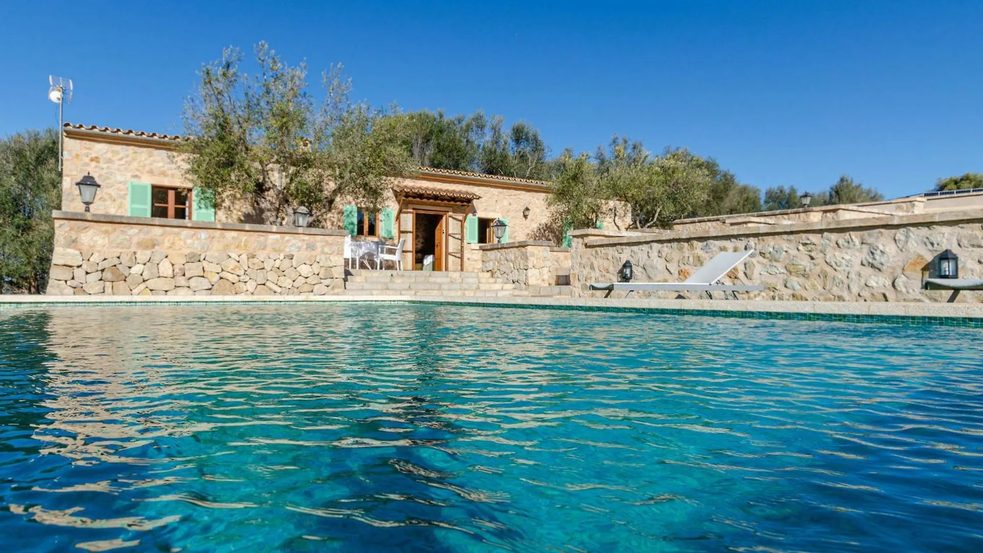 Yourhouse Son Tey Villa シネウ スペイン
