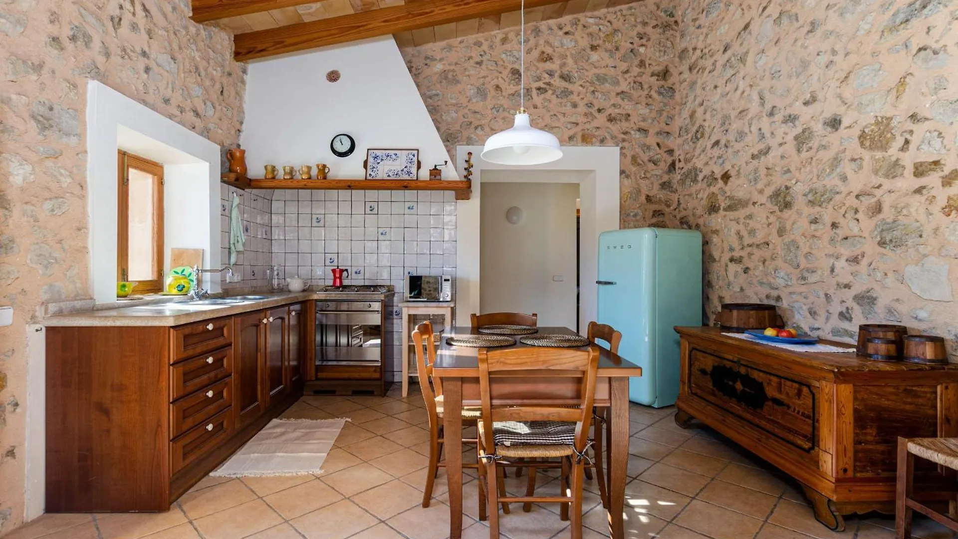 Yourhouse Son Tey Villa シネウ 0*,  スペイン